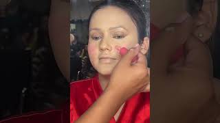 Taught this Gleaming soft engagement makeup look subscribe my u tube channel nd like also ❤😘 screenshot 5