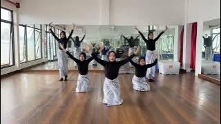 Tari Wonderland Indonesia x Lathi