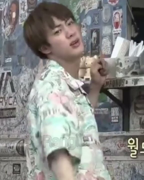 jin flying kiss yoonkook  wait  yoongi reaction so funny 😭🤣😂#jin#yoonkook#short#jungkook#yoongi