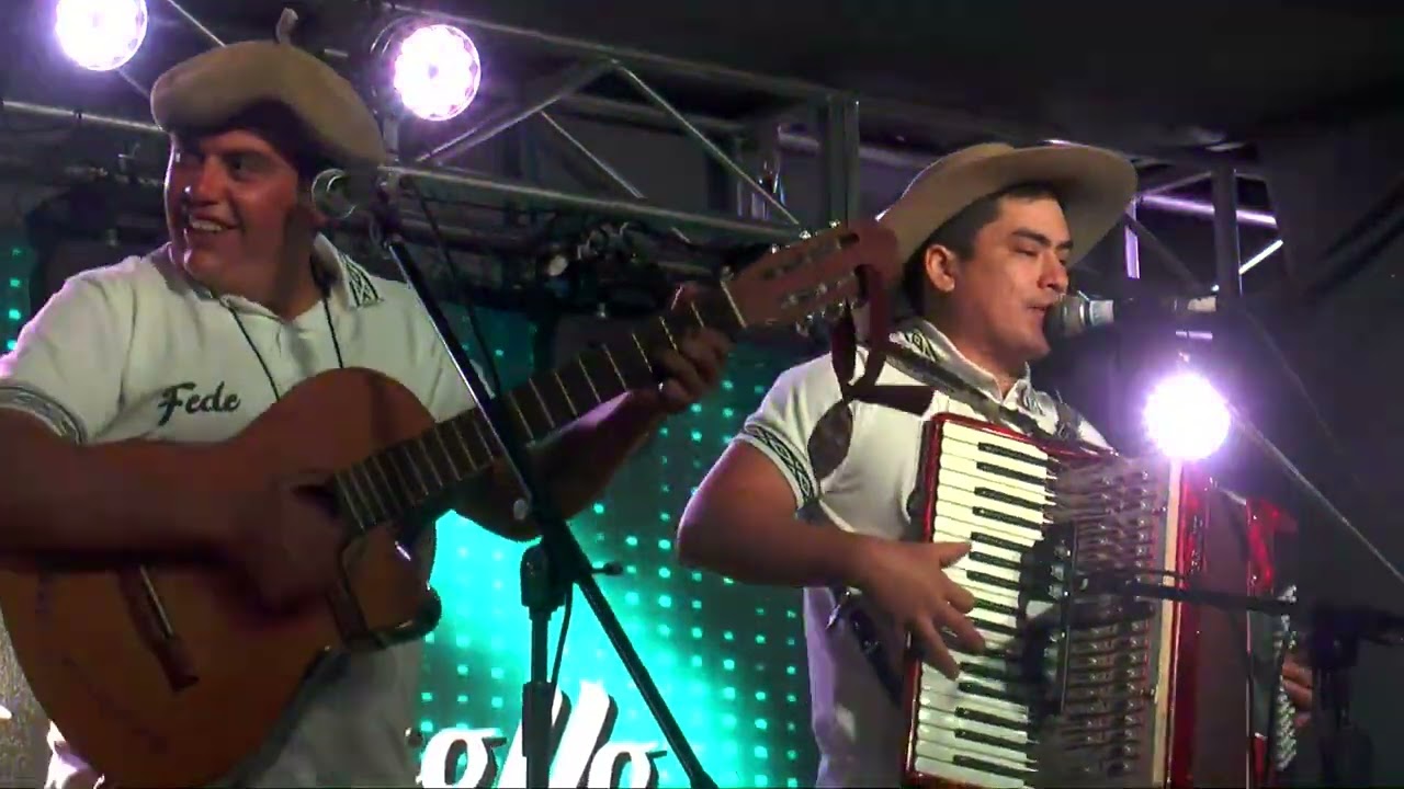 PRESENTACION DE ''AMANECER CRIOLLO '' - FIESTA DEL CHACARERO Y HOMBRE DE CAMPO PICUN LEUFU