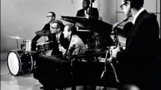 Alice In Wonderland- Dave Brubeck & Paul desmond chords