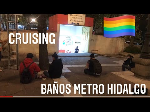 Baños Metro Hidalgo, México