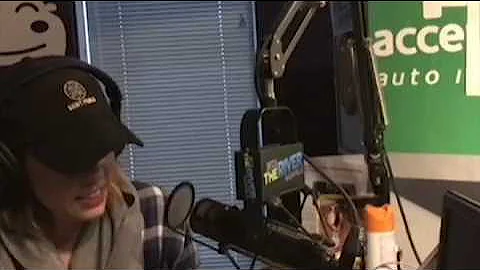 Dramatic reading of (bad) Twilight fan fiction