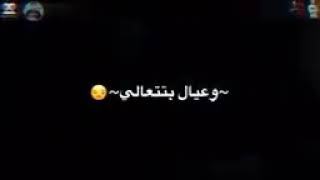 واقف عايز سندال مش لاقي غير اندال