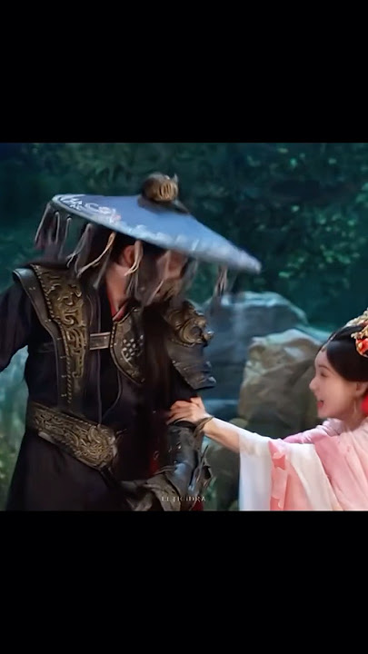 He's cool himself😎,but when he's with her 😂😂#adreamwithinadream#liyitong #LiuYuNing #chinesedrama