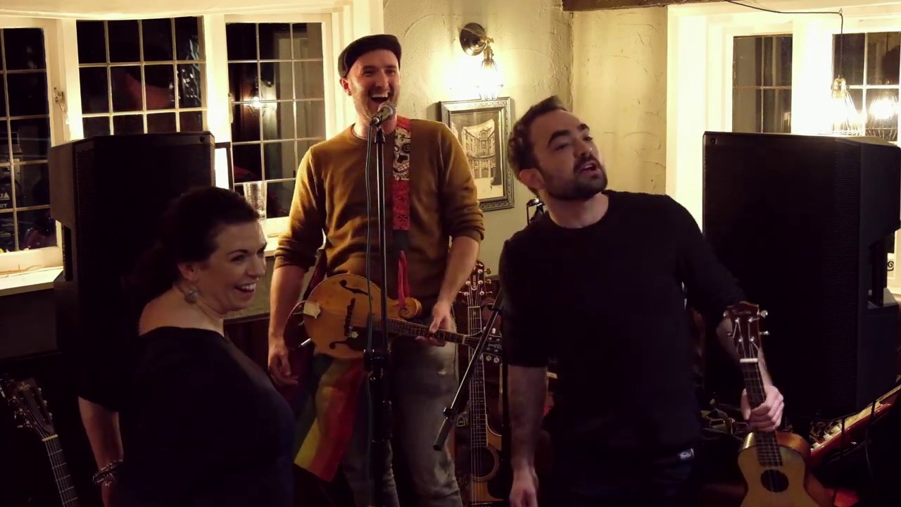 Flatcaps & Fisticuffs - The Ale Song LIVE @ The Bell