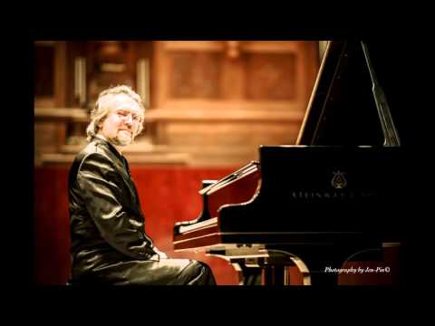 Konstantin Scherbakov plays Tritsch-Tratsch Polka by G. Cziffra