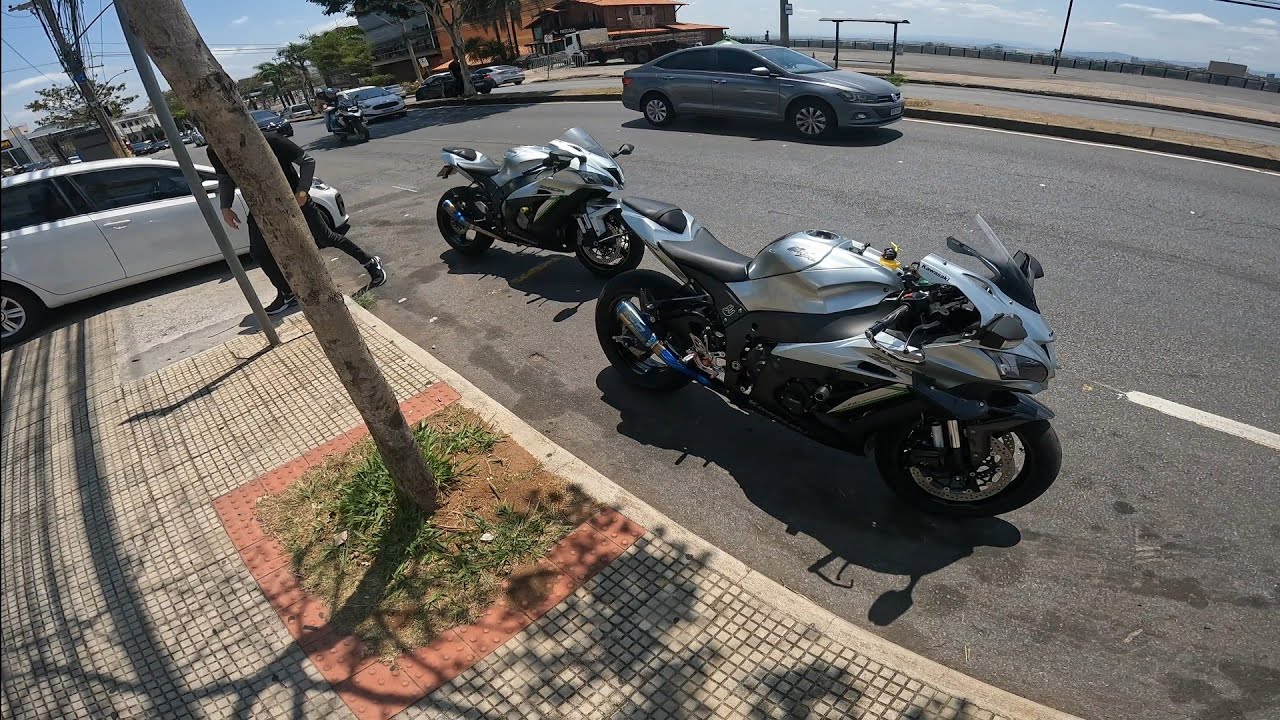 ROLÊ DE KAWASAKI NINJA ZX10R COM SUA IRMÃ GÊMEA | ESSA COR É A MAIS LINDA