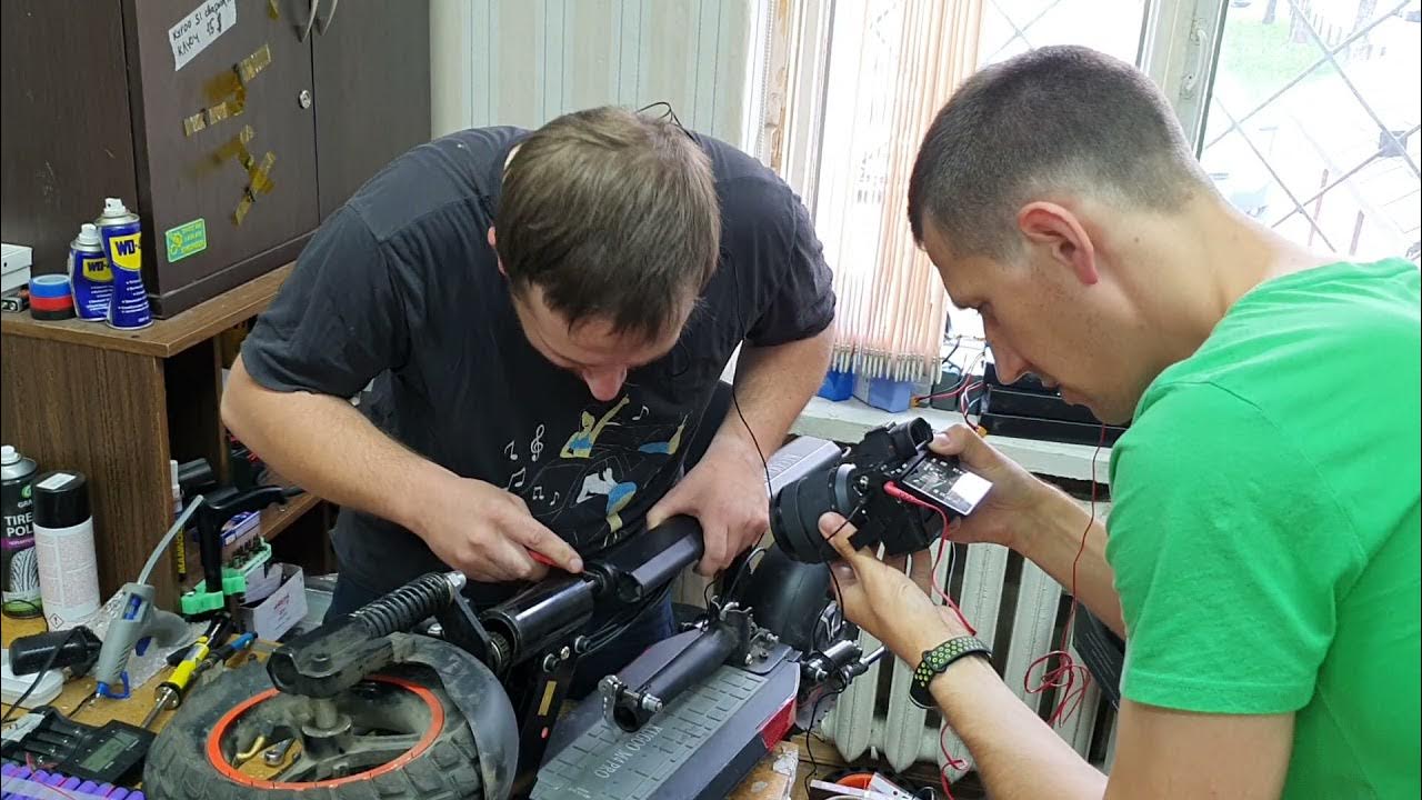 Как убрать люфт куго м4. Kugoo m4 люфт рулевой. люфт рулевой колонки электросамоката куго м4. kugoo m4 2025 люфт рулевой. исправление люфта на фрезере.