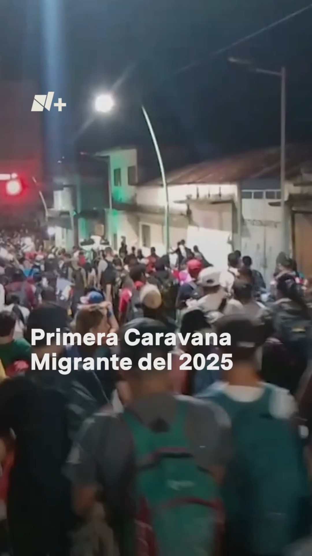 Primera caravana migrante del 2025: Aprieta el paso para llegar a EUA #nmas #shorts #migrantes