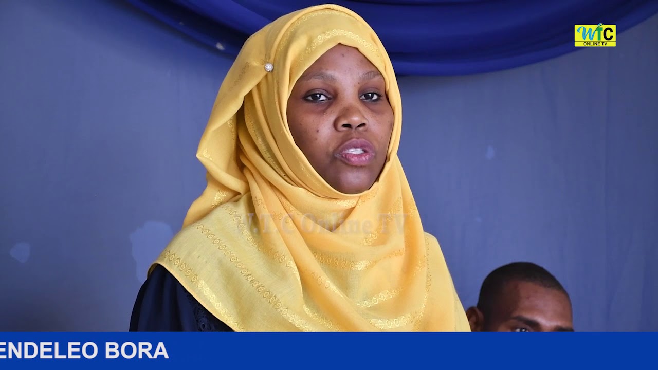 Mkurugenzi mpya wa Baraza la mji wete Akizungumza na Wafanyakazi wa Baraza la mji wete