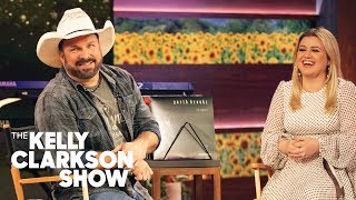 Video thumbnail of "Garth Brooks And Wife Trisha Yearwood's Relationship Is 'Cool Until It Comes To Music'"