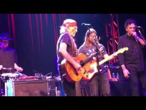 Willie Nelson "On the Road Again" Dallas TX 1-4-17
