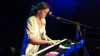 Tilde Vinther - Without You (Live)
