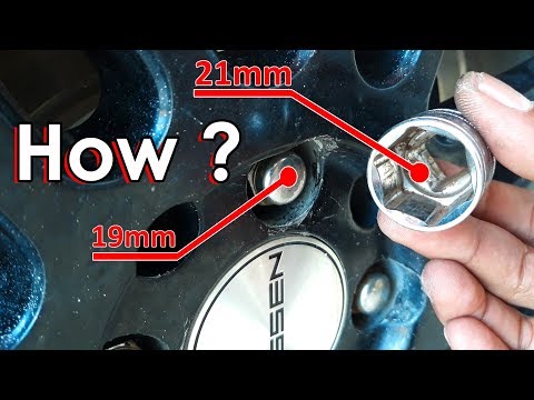 Video: Bagaimana cara melepas kunci mur roda tanpa kunci?