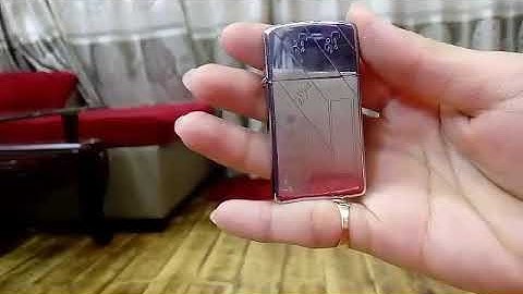 Zippo slim 1962 sọc dưa đít lồi mộc ngược bấc bột. Vỏ ruột trùng năm. còn  đẹp. 650k 0934359761