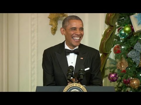 watch-obama-crack-himself-up