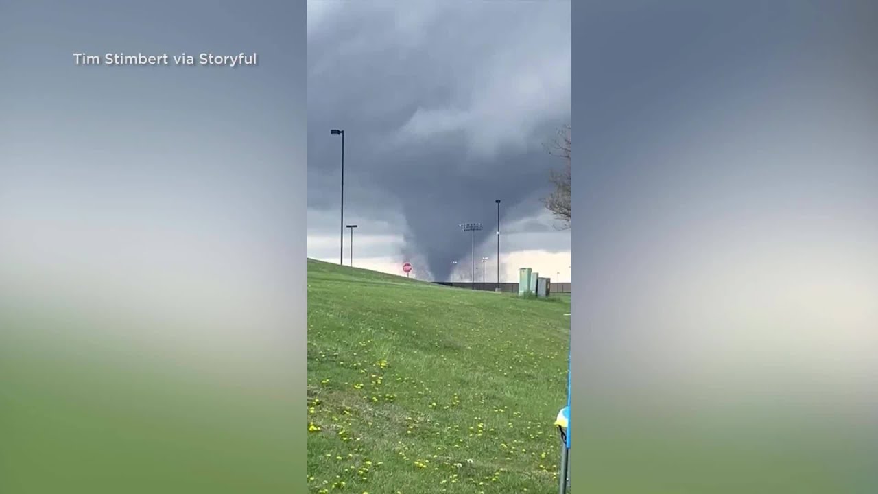 Midwest tornadoes cause severe damage in Omaha suburbs