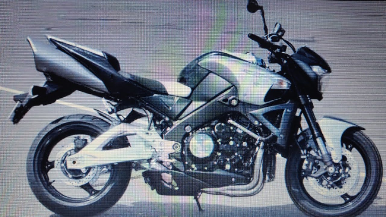 Suzuki GSX 1300 B - King.