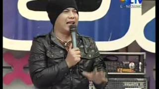 Wali - Nenekku Pahlawanku, Live Performed di INBOX (24/11) Courtesy SCTV