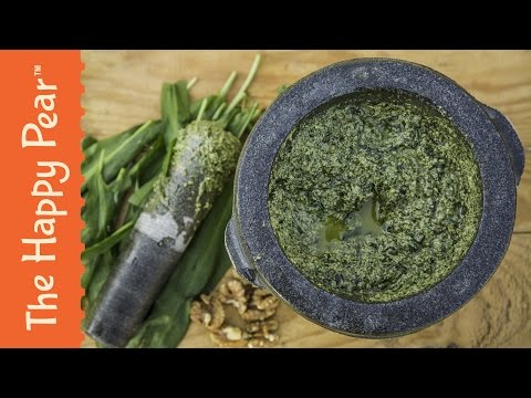 homemade-garlic-pesto