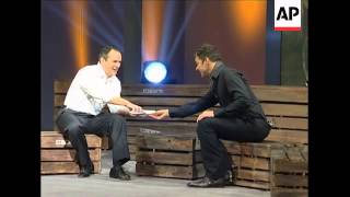 Ricky Martin raises money in Germany for children