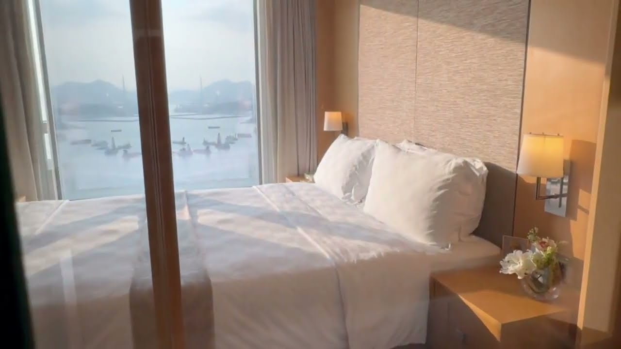 A luxury suite hotel in the heart of Hong Kong, where elegance meets excellence.