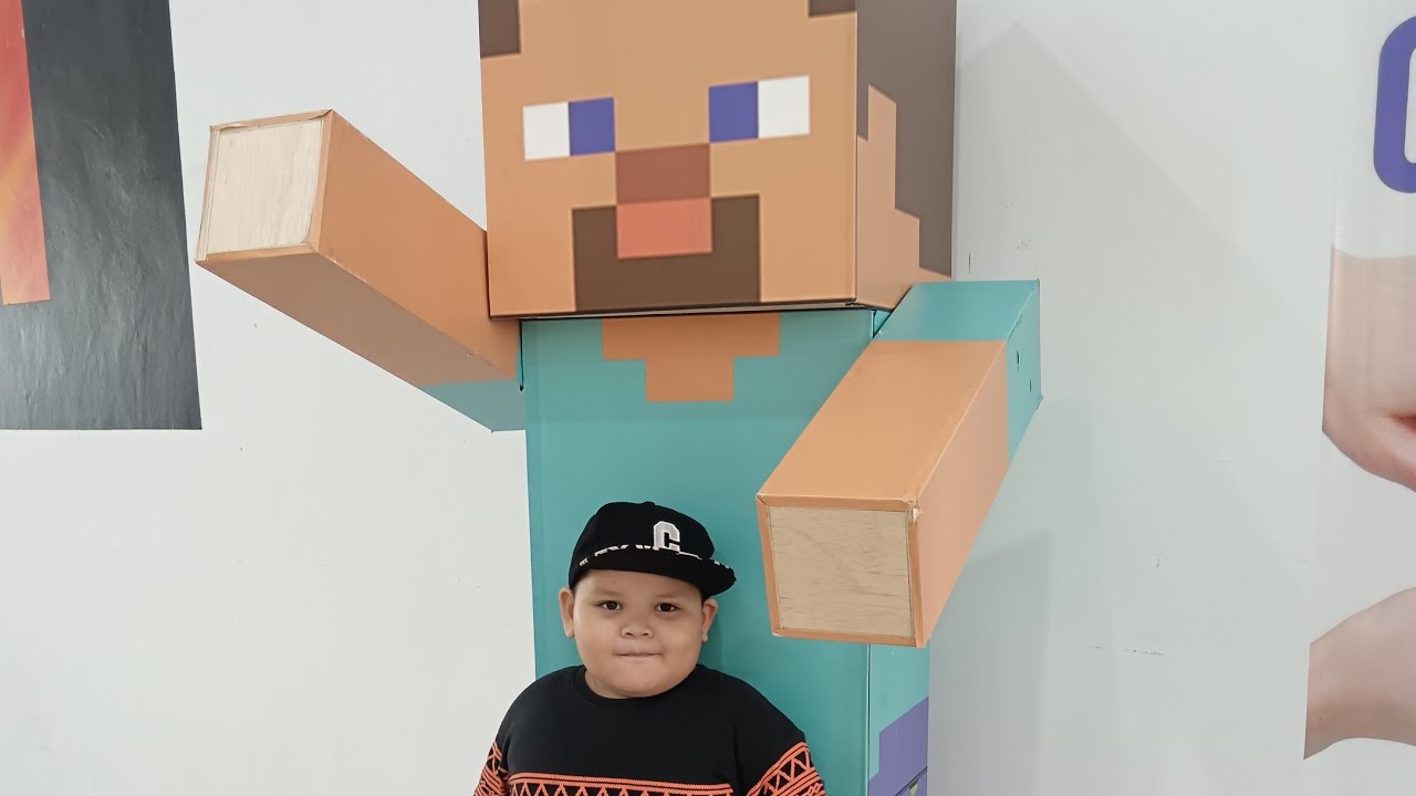 BAWA ABUN JALAN JALAN DI MALL 