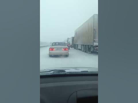 Пробки ростов-на-Дону трасса м4 07.01.15 снегопад - YouTube