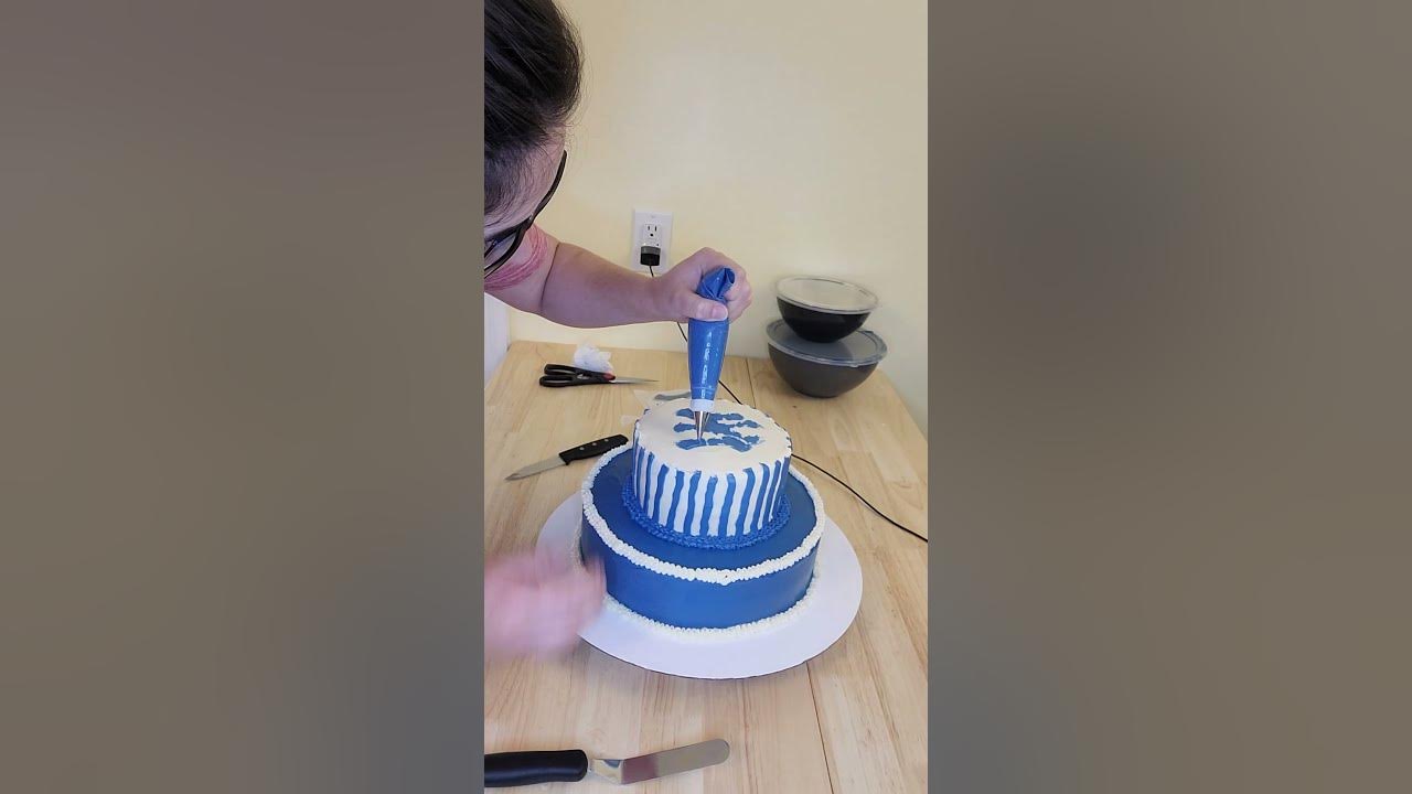 buttercream yankees cake