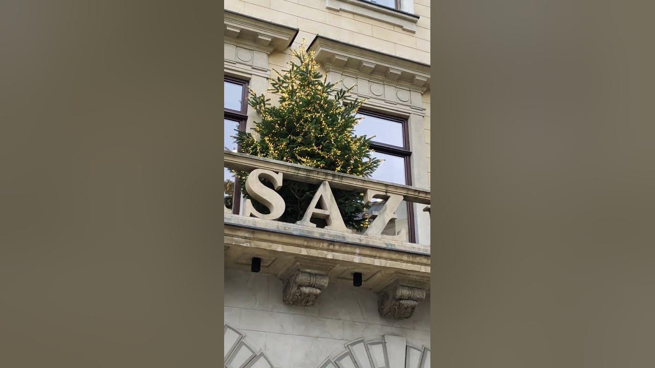 Ялинка... це все😊 #ялинка #европа #балкон - YouTube