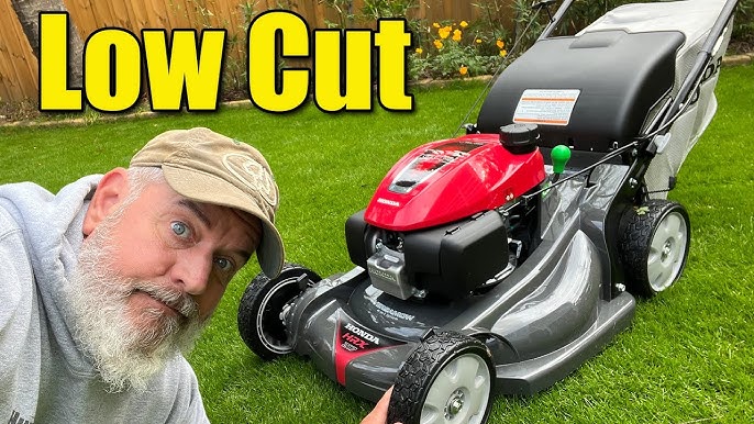 Sunlawn's Classic Reel Lawn Mower cuts up to 3 3/4″