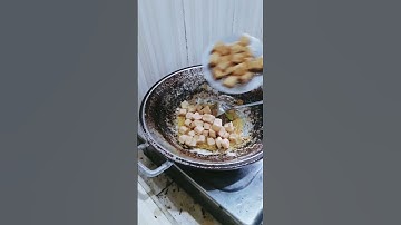 Thumbnail of RESEP SAYUR SANTAN DAUN SINGKONG ENAK GURIH SEDAP, BIKN NAGIH #shorts #masak #sayur