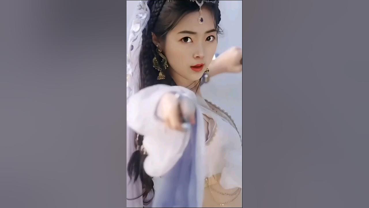 Handsome or not?#beautiful #chinesehanfu #girls #hanfu #hanfugirl Handsome or not?#beautiful #chinesehanfu #girls #hanfu #hanfugirl