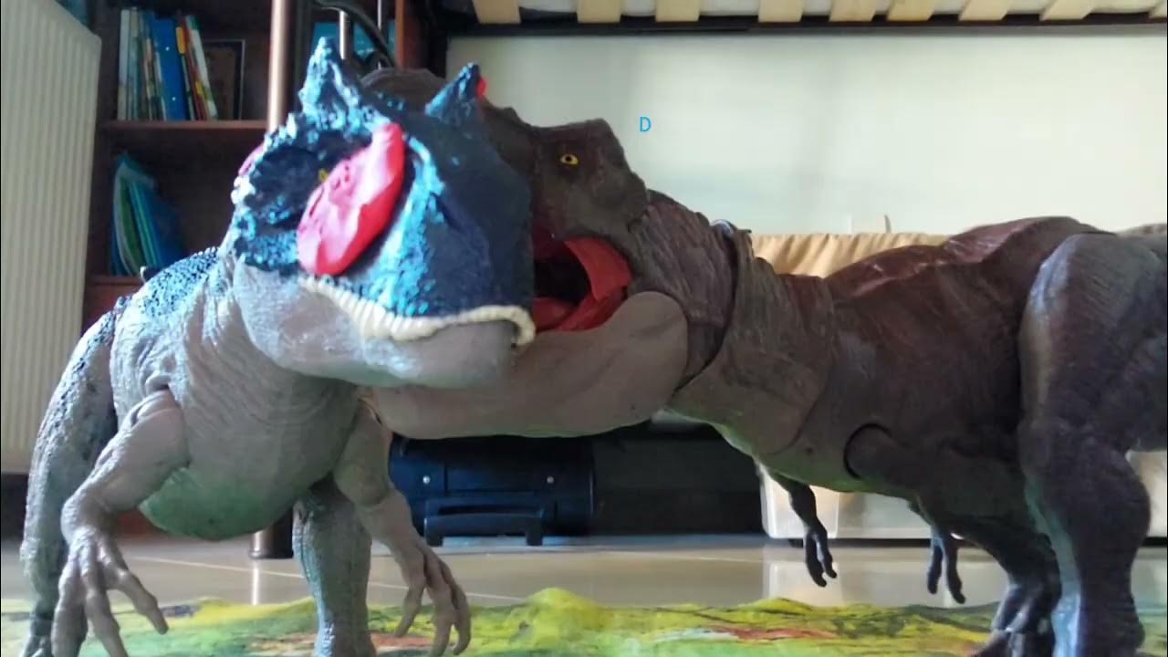 T-rex vs Allosaurus - YouTube