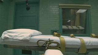 Nevada hasn’t executed anyone in 20 years. FOX5 Investigates why.
57 inmates sit on Nevadas Death Row, but the state hasnt executed a prisoner since 2006.
For more Local News from KVVU: https://www.fox5vegas.com/
For more YouTube Content: https://www.youtube.com/channel/UCpR_4YnLJAphcr0VI5yR5SA Nevada hasn’t executed anyone in 20 years. FOX5 Investigates why.