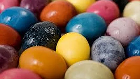 Naturally dyed Easter Eggs