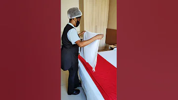 Decorative Bath Towels Hotel Housekeeping Training 