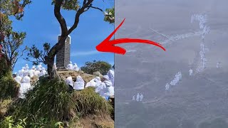 SECT APPEARANCES ON MOUNT LAWU AND MOUNT PAPANDAYAN