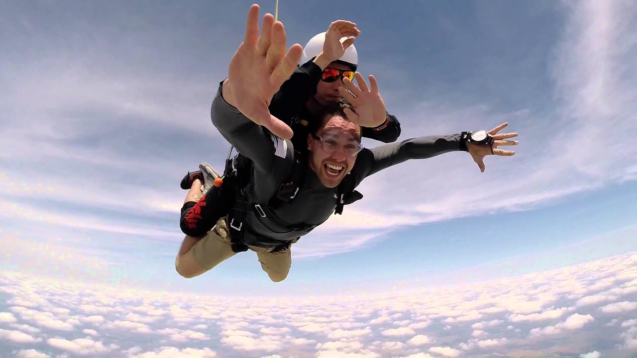 1251 Austin Dixon Skydive at Chicagoland Skydiving Center 20150606 Buzz