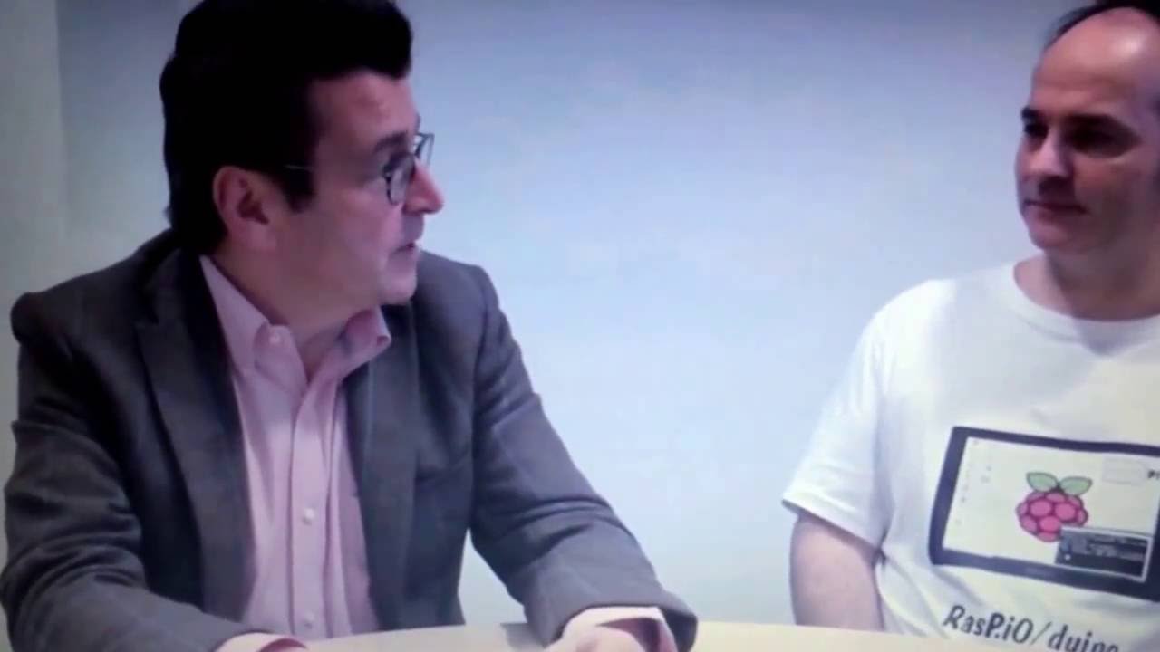 NexDock powering Raspberry Pi3 and playing YouTube with HDMI audio