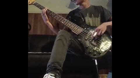 Bebe Kangen Band Perlihatkan Skil Bass-Nya