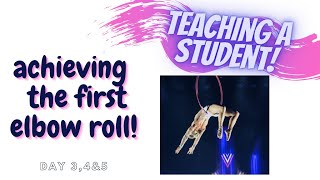 how to teach the elbow roll to a student