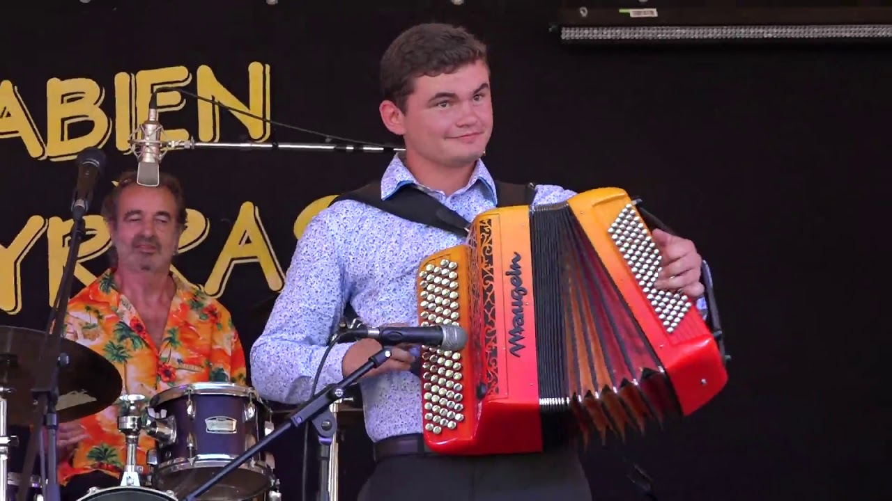 Éric André, l'accordéon au cœur et en bandoulière 