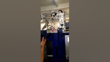 CARTESIAN ROBOT or Sprue picker of injection molding machine