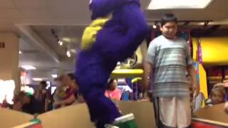 Chuck E Cheese Mascots Go Crazy