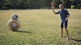 BB-8 Real Life Frisbee Action! [The Force Awakens]