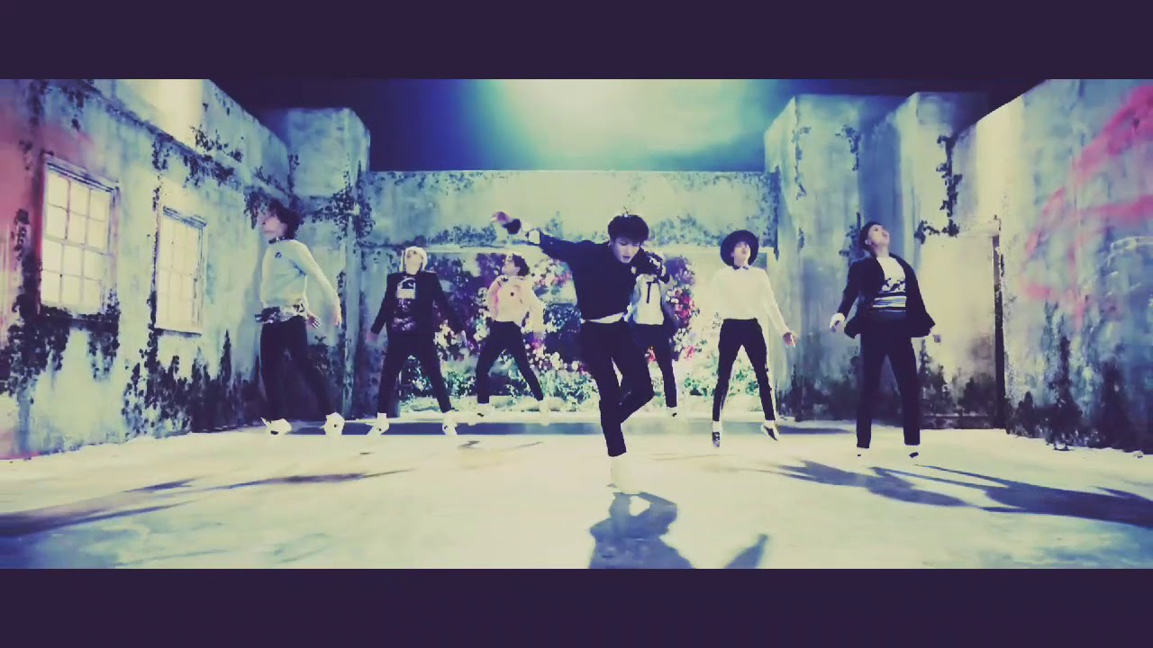 BTS- JUNGKOOK SEXY MOMENTS