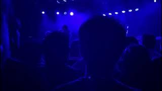 Download lagu untitled (halo) - Intrusive (Live at The Roxy 2023)