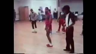 Michael Jackson Rearsing Thriller Choreography
